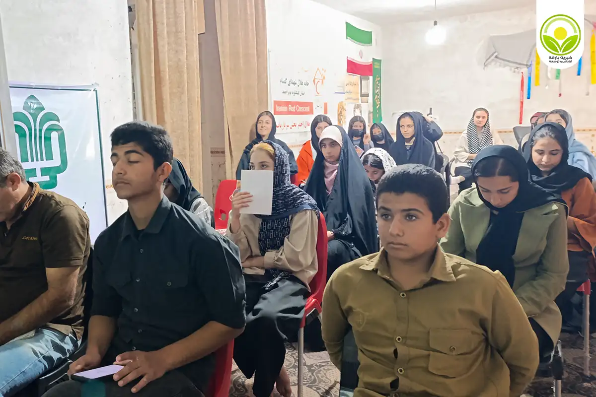 آموزش هوش مصنوعی در خانه مهر باران