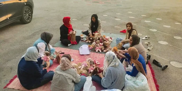 کارگاه دستان گویا